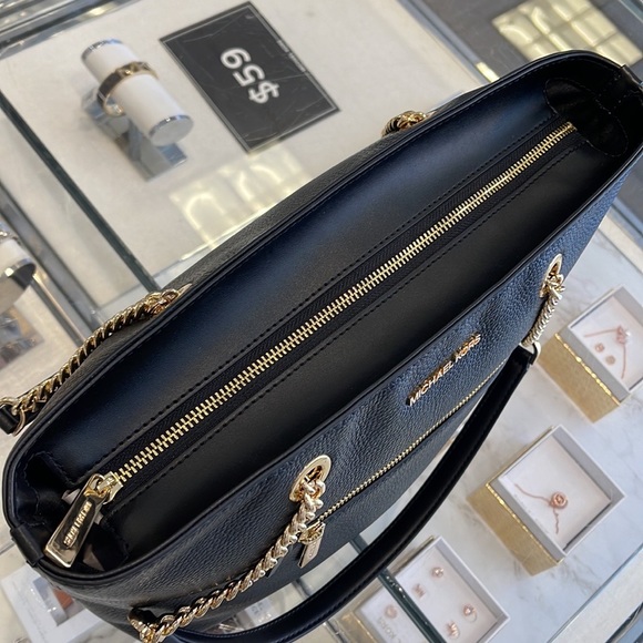 MICHAEL KORS
Jet Set Medium Front Zip Pebbled Leather Chain Tote Bag
Black - Picture 11 of 16